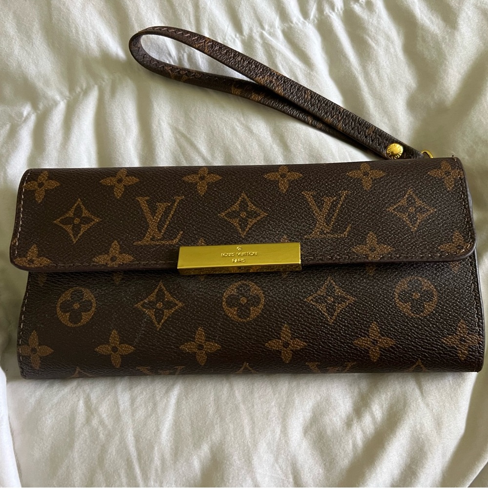 Repurposed Louis Vuitton travel makeup set with 12 brushes.